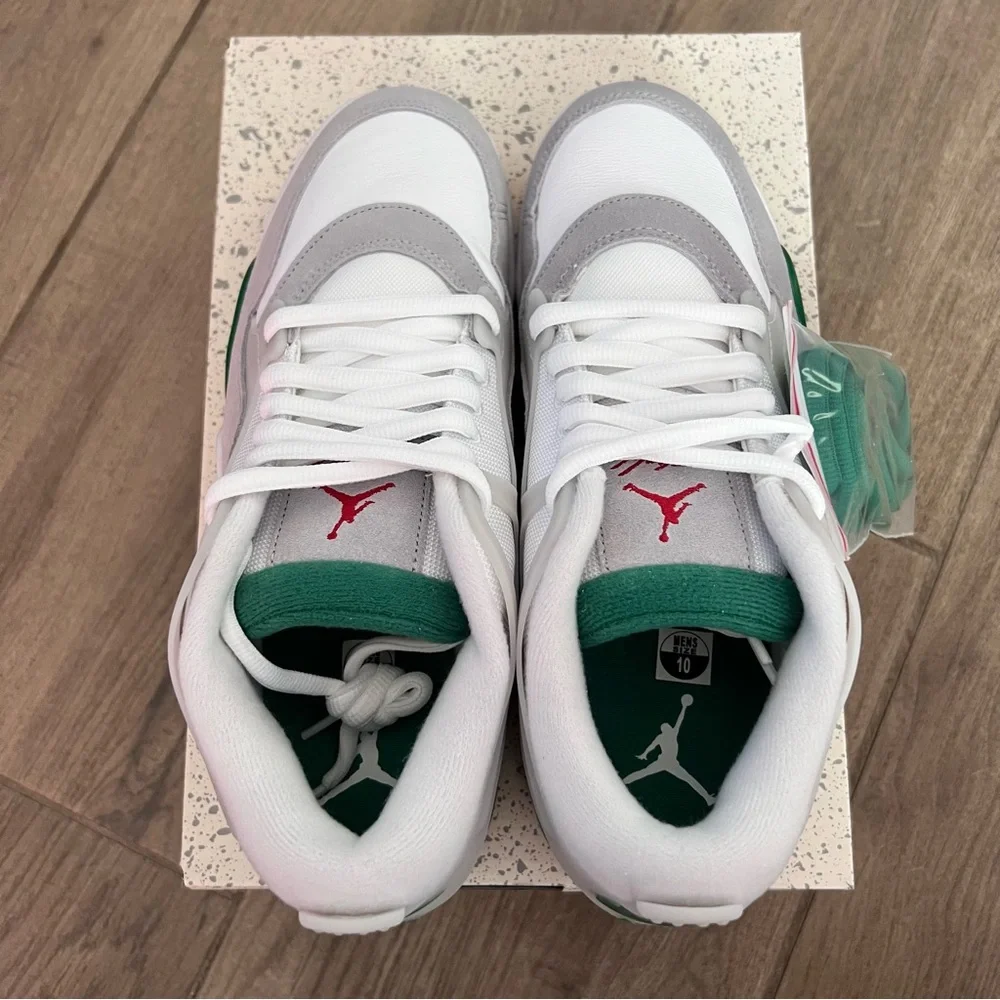 Air Jordan 4 RM